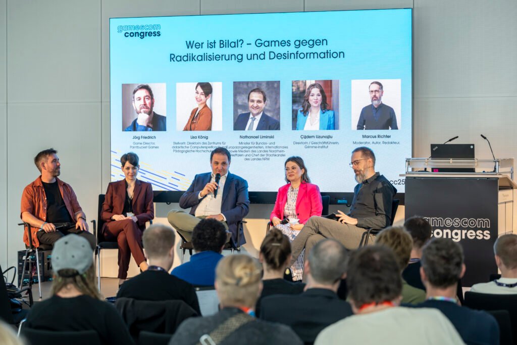 gamescom congress, Wer ist Bilal? – Games gegen Radikalisierung und Desinformation, v.l.n.r.Jörg Friederich (Game Director), Lisa König (Pädagogische Hochschule Freiburg), Nathanael Liminski (Staatskanzlei NRW), Cigdem Uzunoglu (Grimm-Institut), Marcus richter (richter.fm), Confex